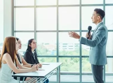 Cách thuyết trình tiếng Trung sao cho thu hút, thuyết phục